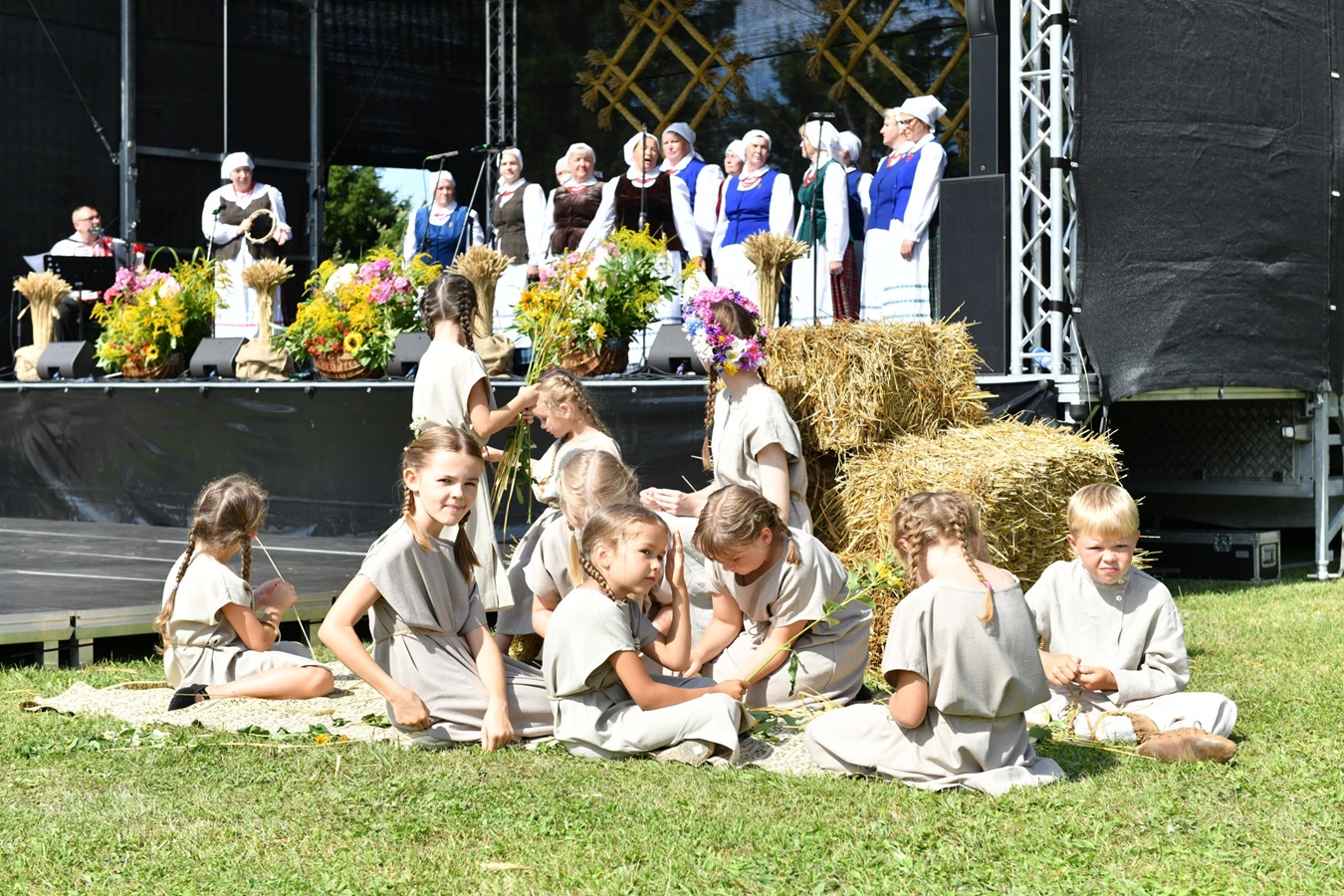 You are currently viewing Žolinė Turgeliuose – tradicija, malda ir muzika subūrė gyventojus